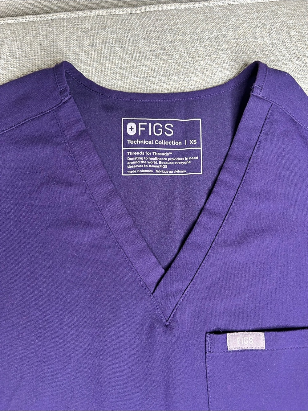 FIGS Purple jam Scrub Set - catarina Top & jogger Pants XS/XSP - Picture 3 of 4